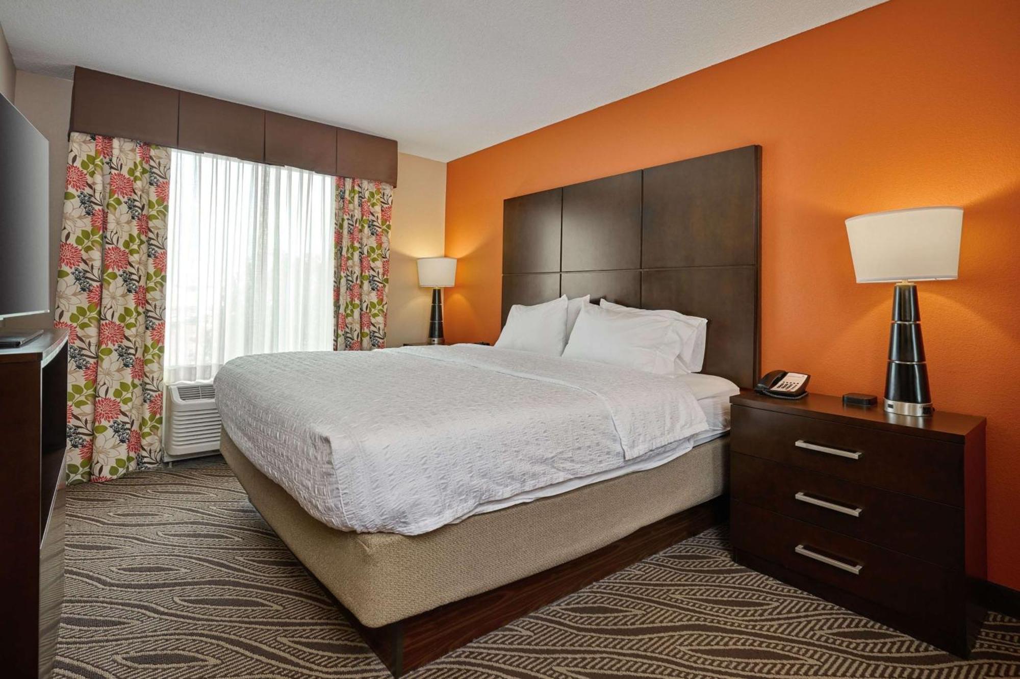 Hampton Inn Evansville Airport Экстерьер фото