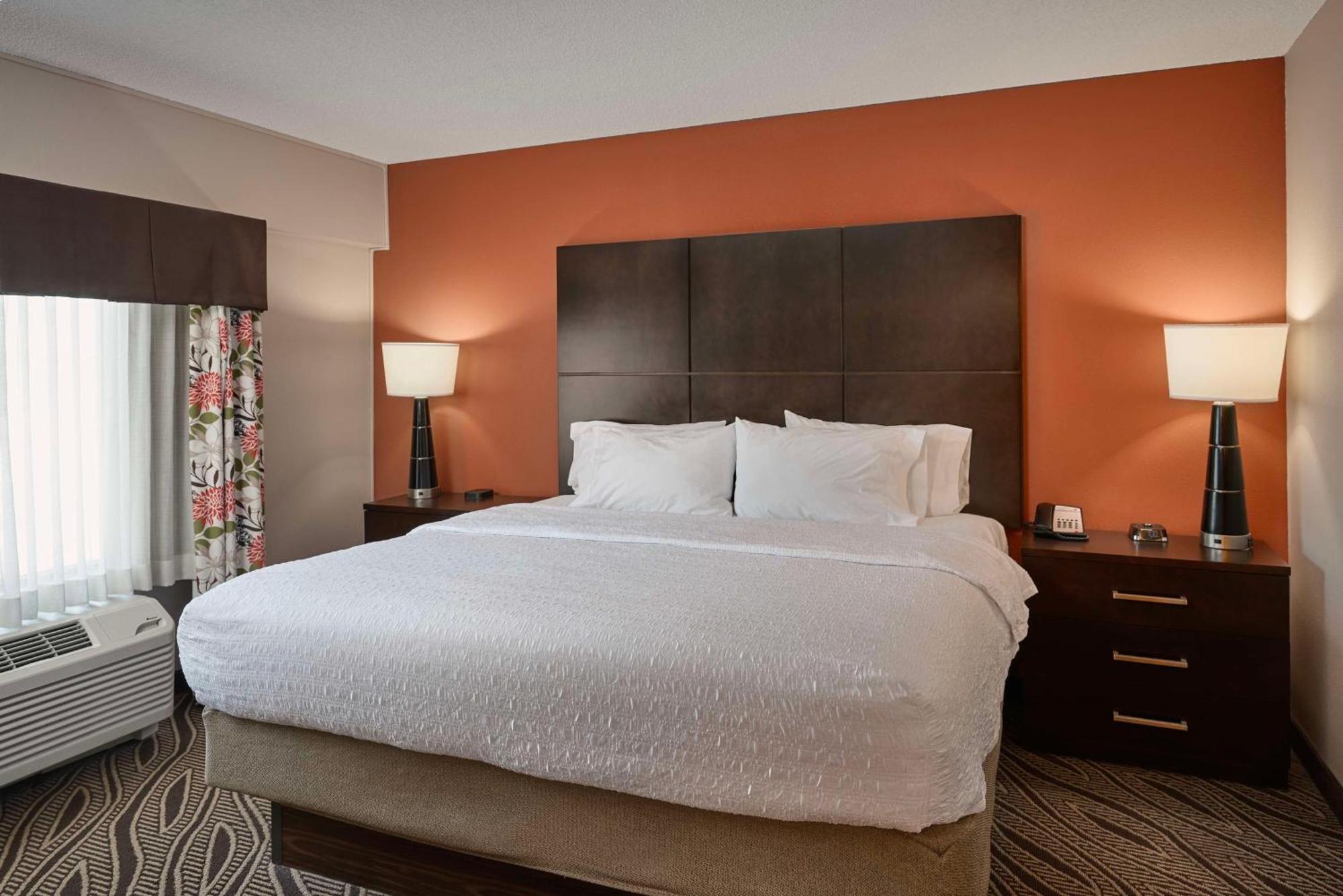 Hampton Inn Evansville Airport Экстерьер фото