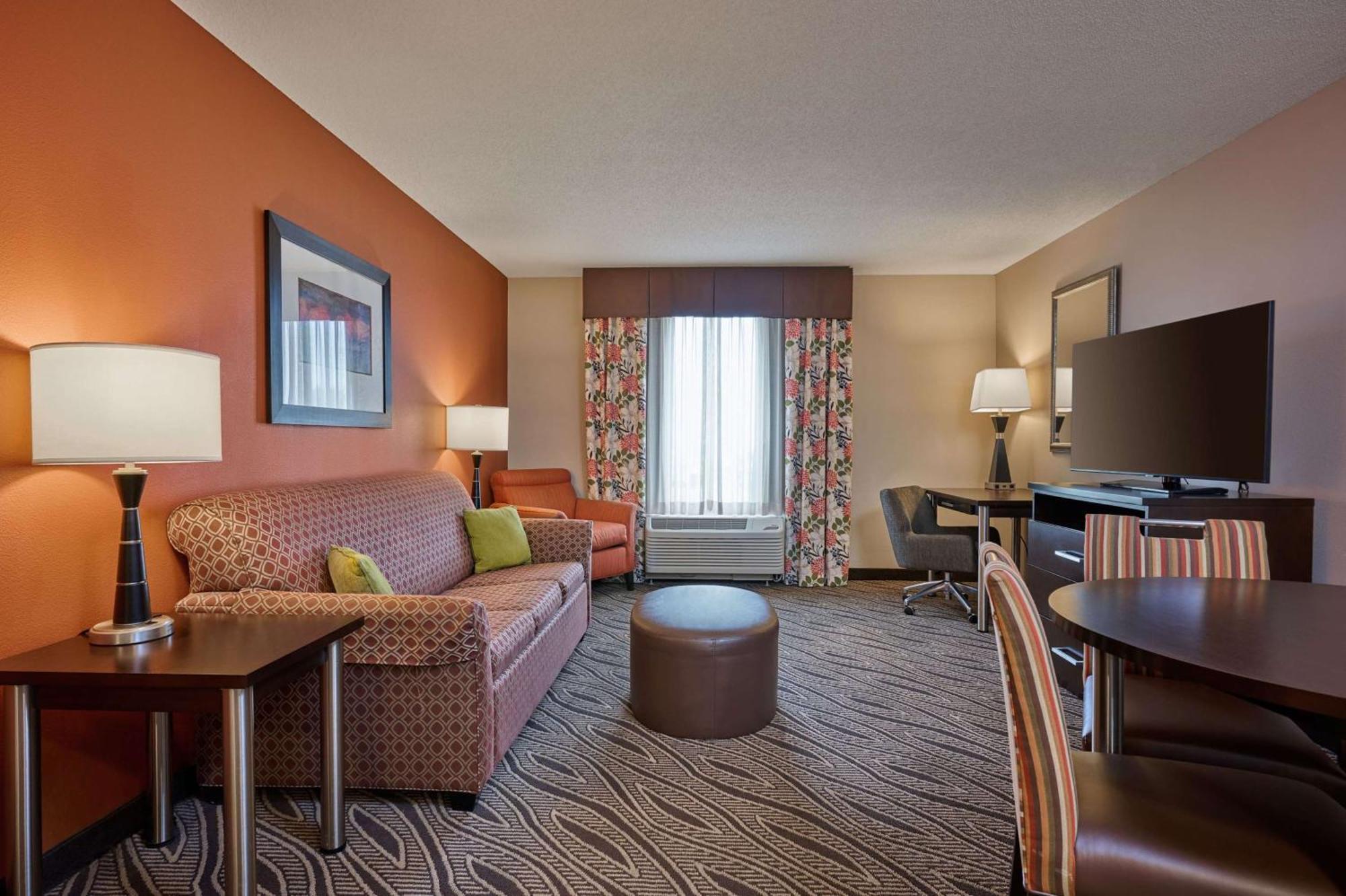 Hampton Inn Evansville Airport Экстерьер фото