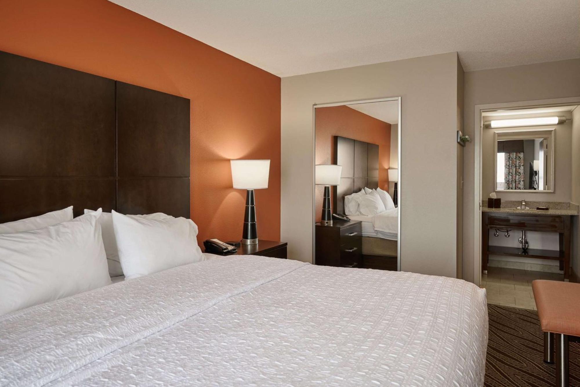 Hampton Inn Evansville Airport Экстерьер фото