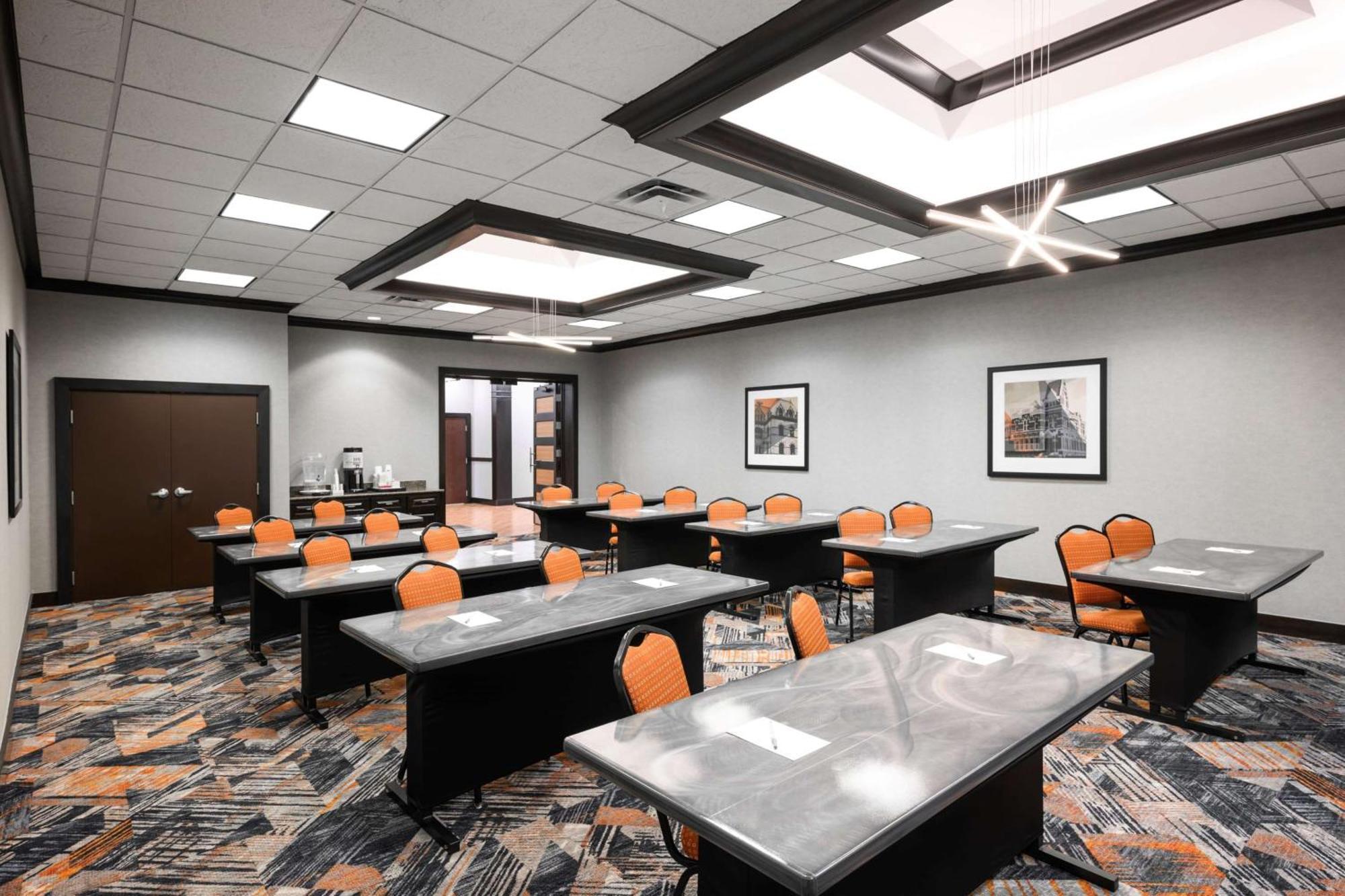 Hampton Inn Evansville Airport Экстерьер фото