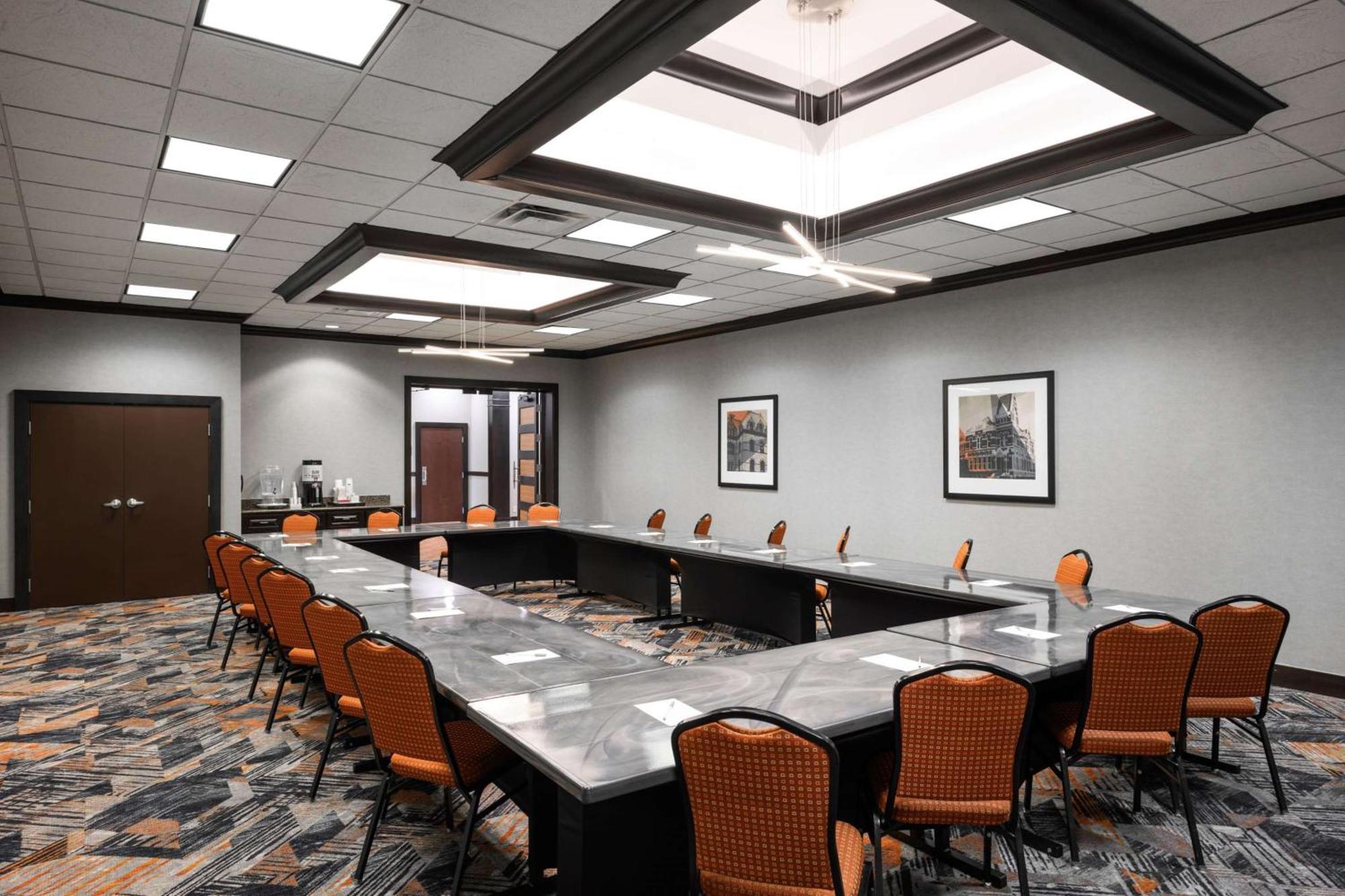 Hampton Inn Evansville Airport Экстерьер фото