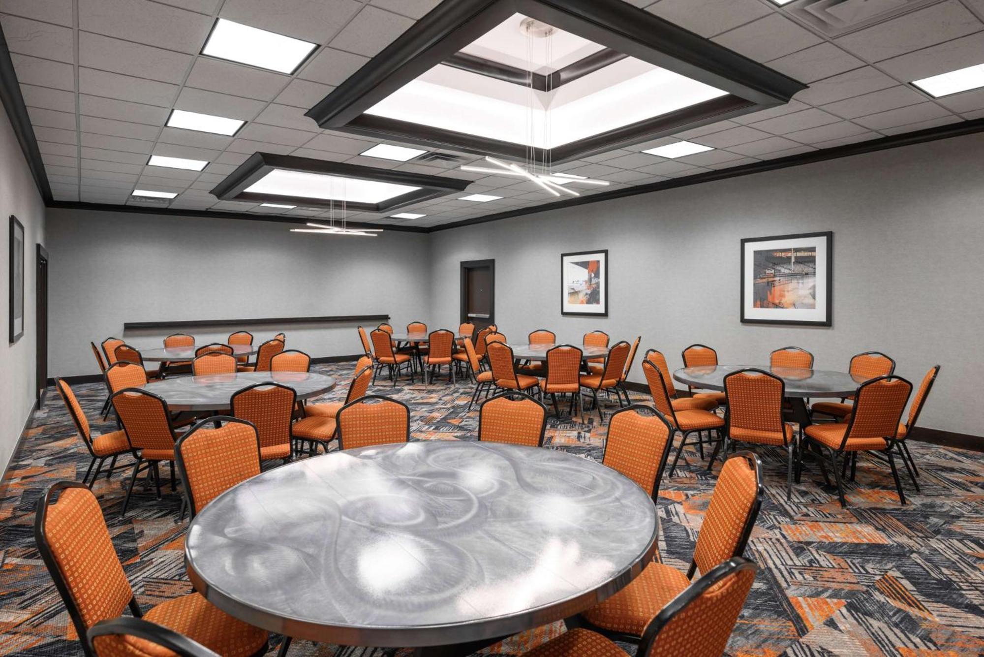 Hampton Inn Evansville Airport Экстерьер фото